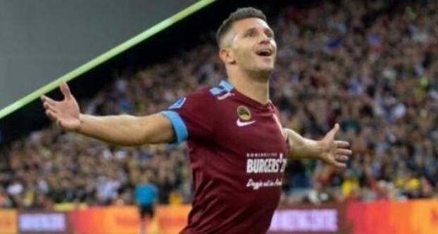 竞争中脱颖 竞争中脱颖