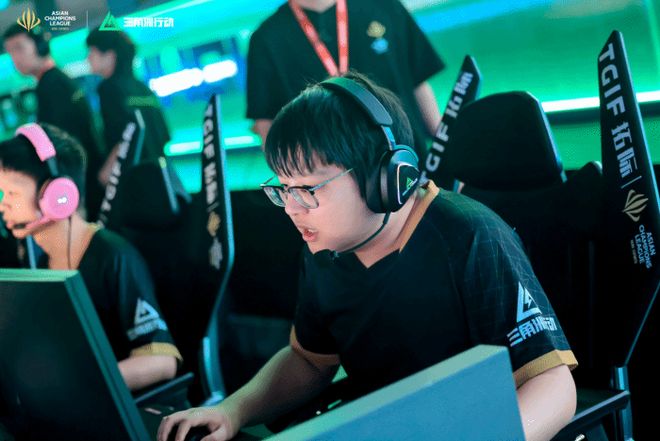 在费莱尼效 在费莱尼效