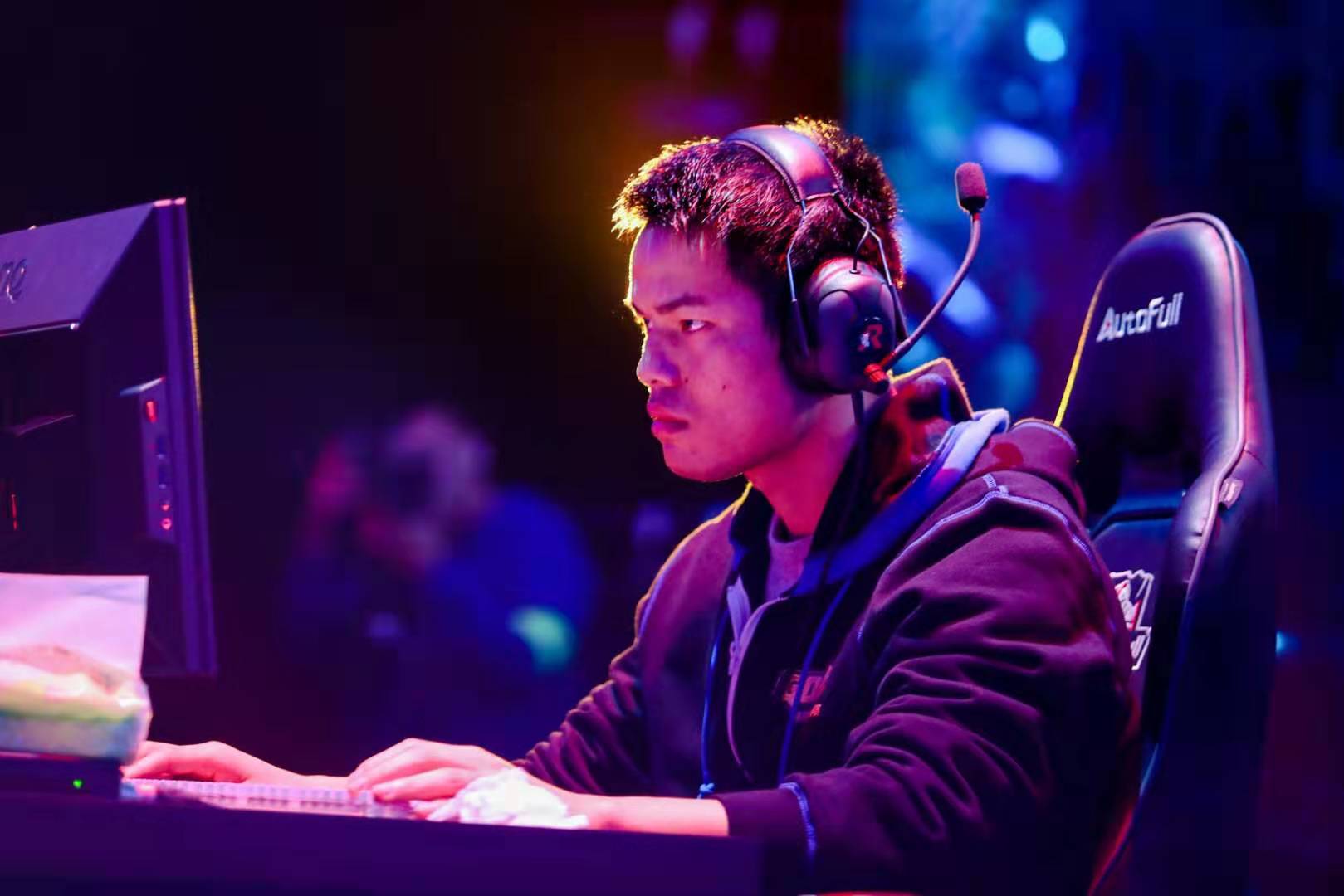 特蒙德将在 特蒙德将在