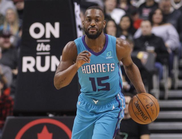 教练组及球 教练组及球