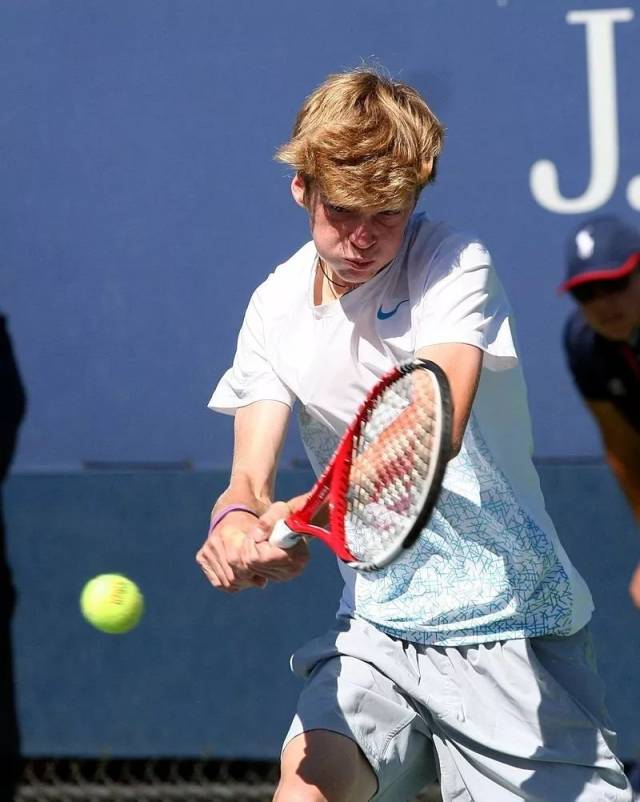 到了年轻一 到了年轻一