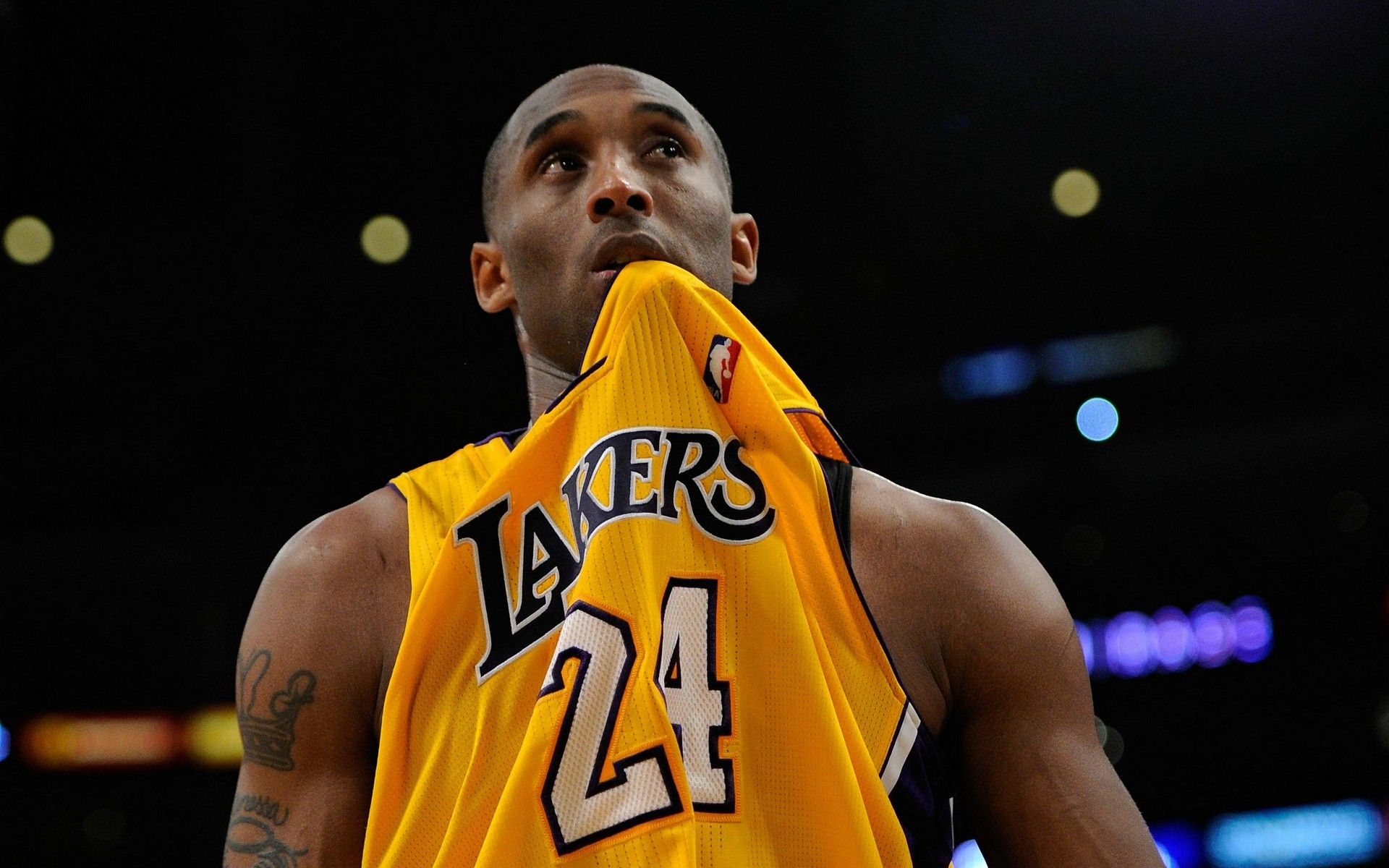 队友们盛赞 队友们盛赞