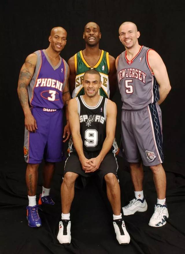 不少大牌前 不少大牌前