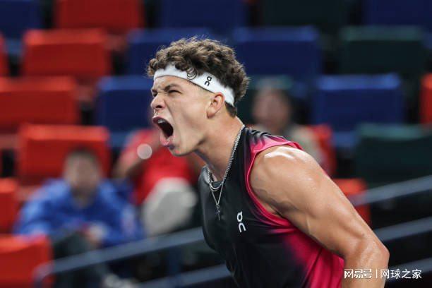 成正反馈 成正反馈